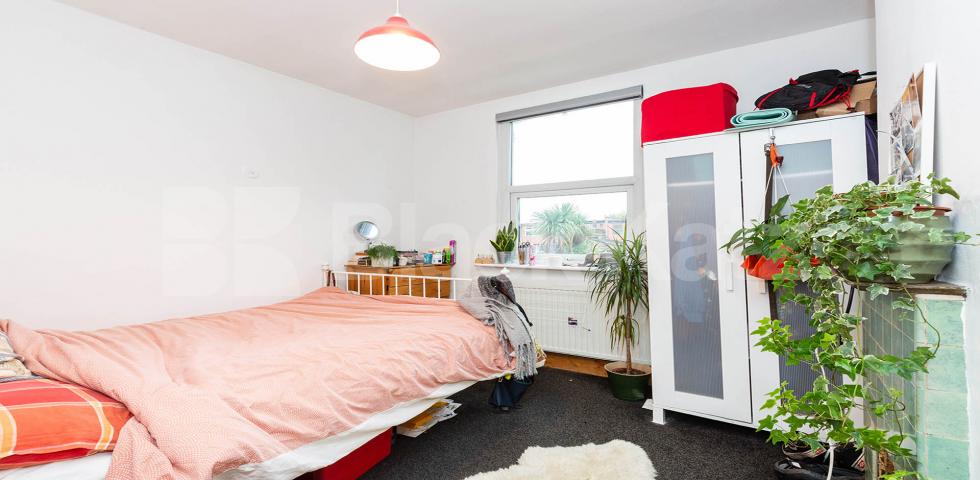 			NEW INSTRUCTION!, 2 Bedroom, 1 bath, 1 reception Flat			 Falkland Road, HARINGEY LADDER